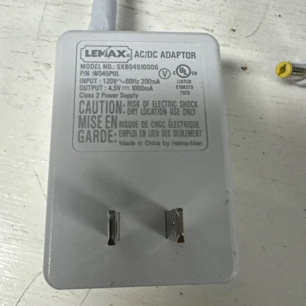 Lemax Village Switching Mode Power‎ Adapter White 3 Plug SXE0451000G W045PUL